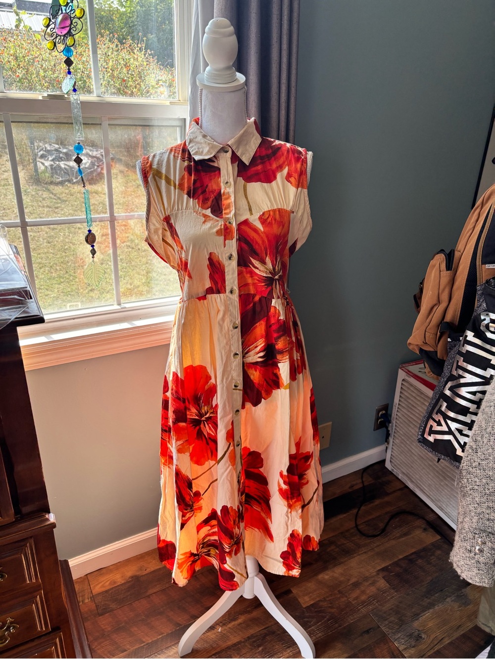 Sleeveless Collared Midi Dress in Red Floral on Cream